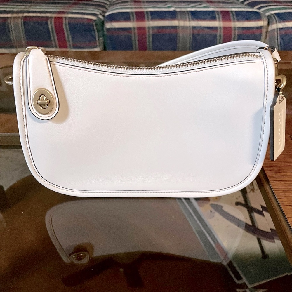 COACH Swinger Bag chalk smooth leather